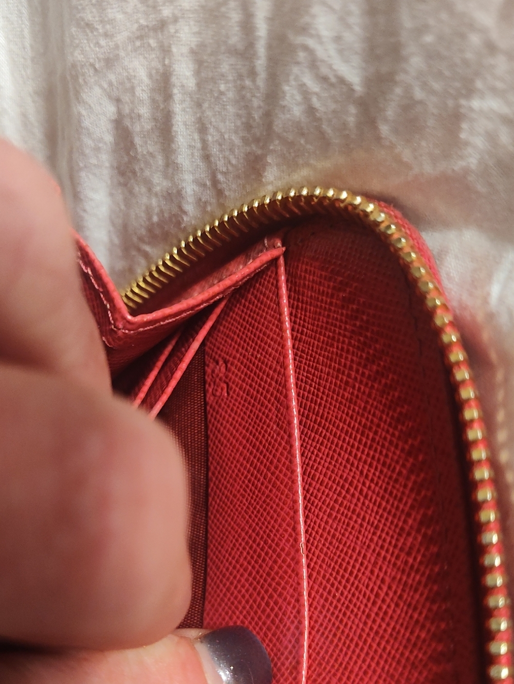 Authentic Prada Pink Saffiano Leather Bow Zip-Around Wallet  Retail $1300 - Picture 12 of 16